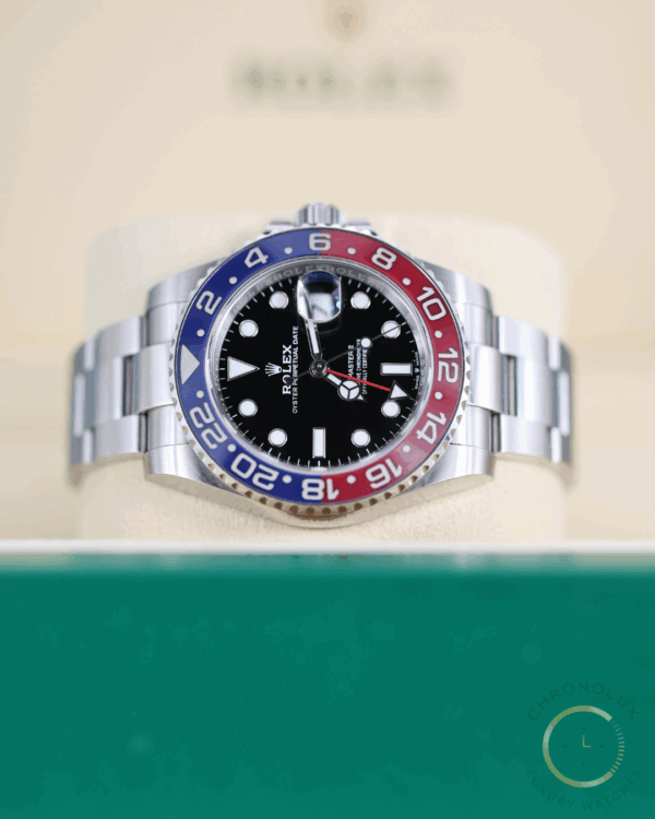 Rolex GMT Master II Pepsi Oyster 126710BLRO Full Set 2022 - immagine 2