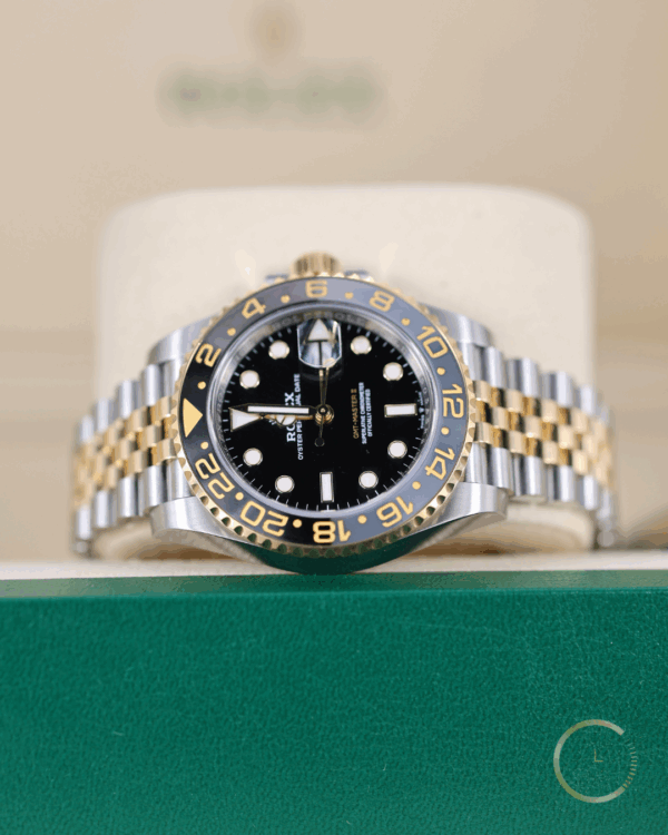 Rolex GMT Master II Zombie 126713GRNR Full Set 2023 - immagine 2