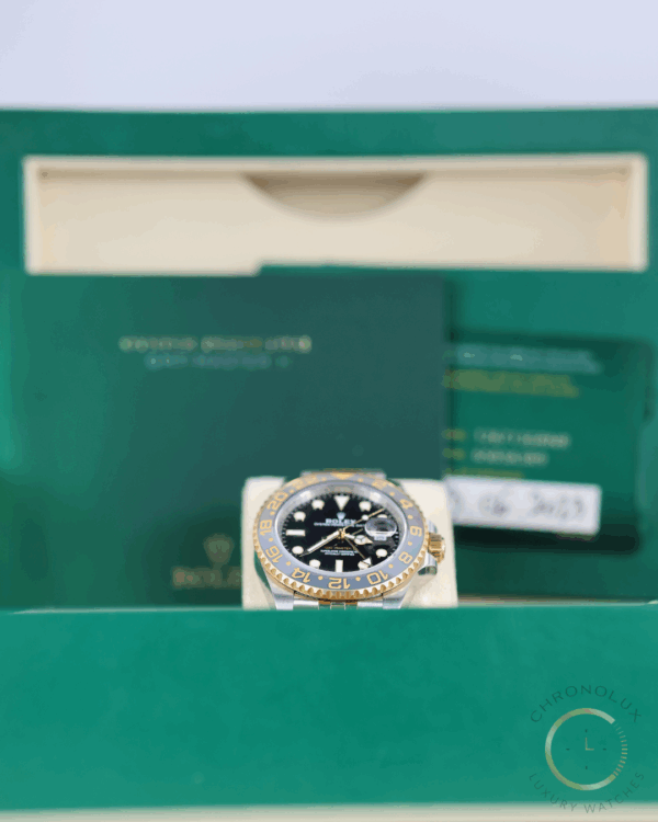 Rolex GMT Master II Zombie 126713GRNR Full Set 2023 - immagine 5